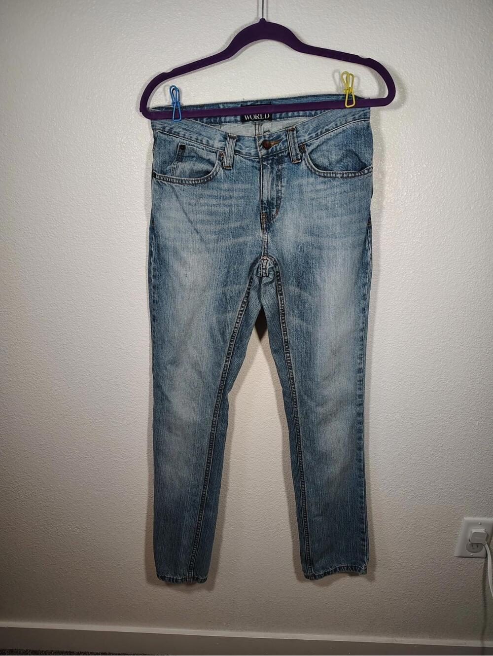 Free World Women Denim Jeans Messenger %100 Cotton Straight leg LIght Wash Sz 30